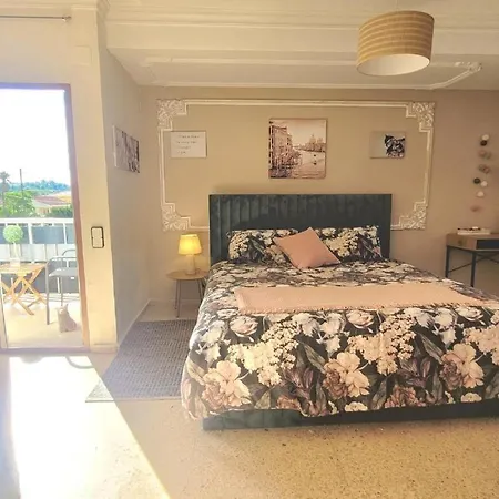 Villa Montevistas Retreat- Cycling, Hiking, Relaxation, 25 Minutes Valencia